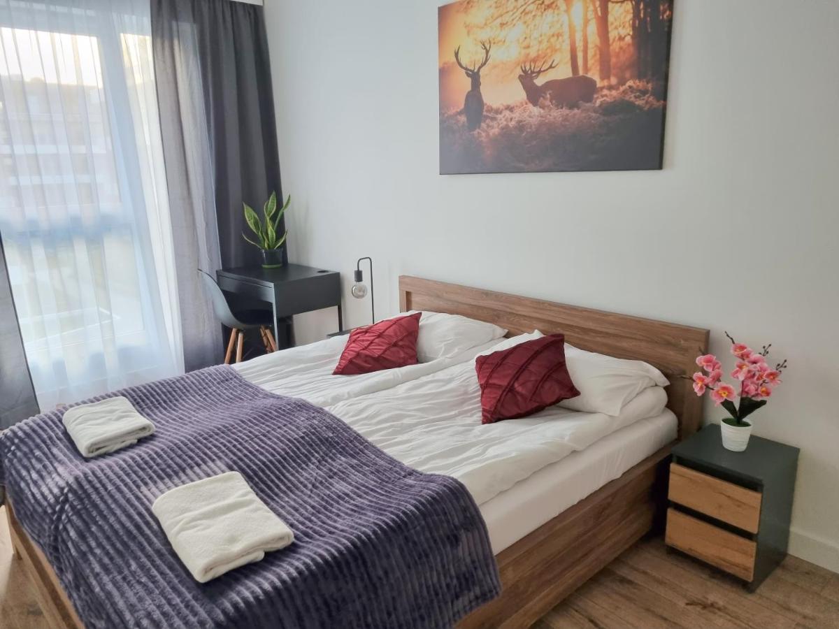 Apartment With 2 Bedrooms & Parking Wroclaw By Noclegi Renters ภายนอก รูปภาพ